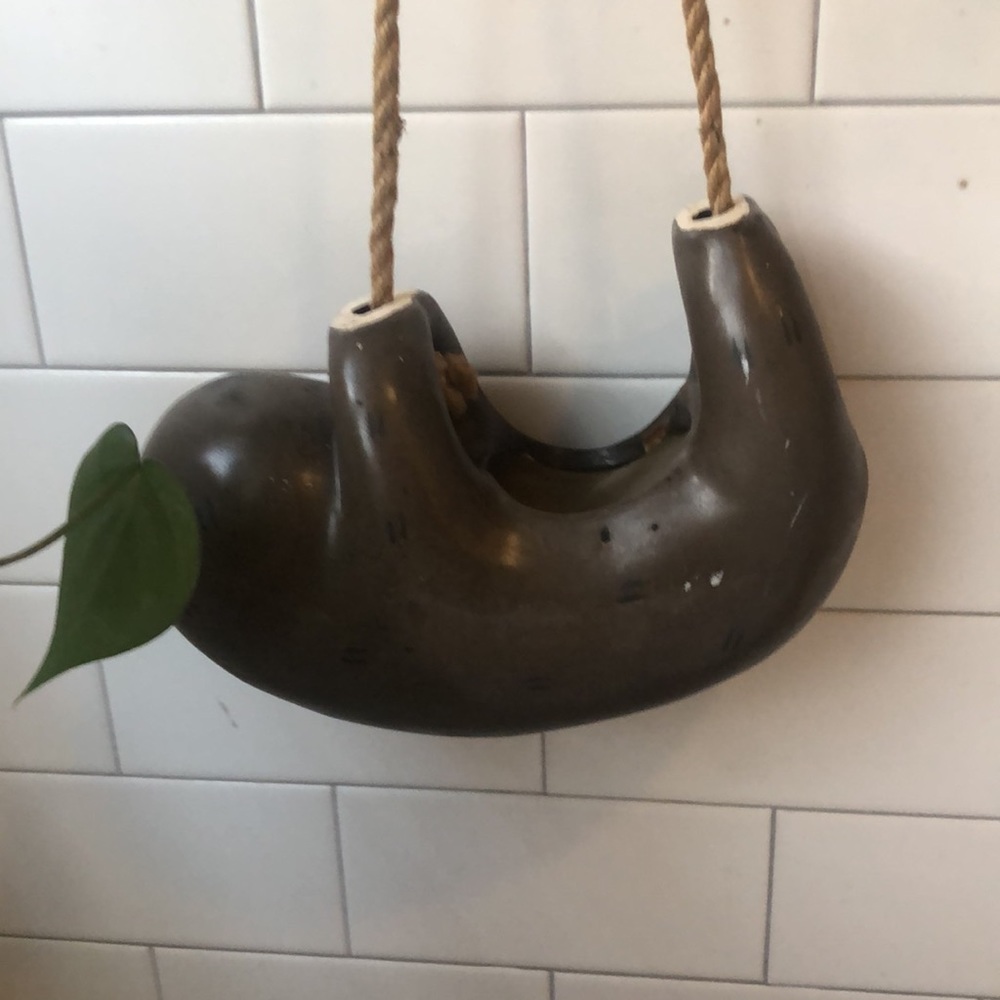 Sloth hanging planter - Picture 5 of 5